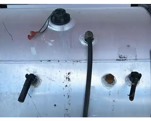 International LA617 Fuel Tank
