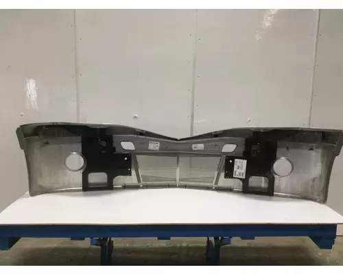 International LONESTAR Bumper Assembly, Front