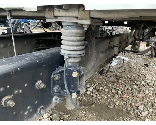International LONESTAR Cab Suspension