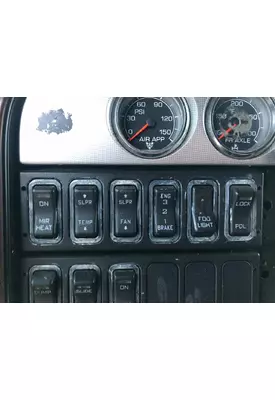 International LONESTAR Dash Panel