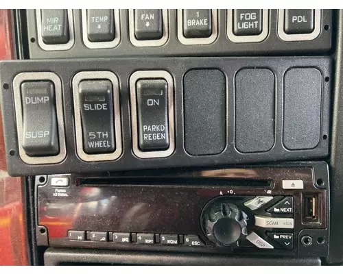 International LONESTAR Dash Panel