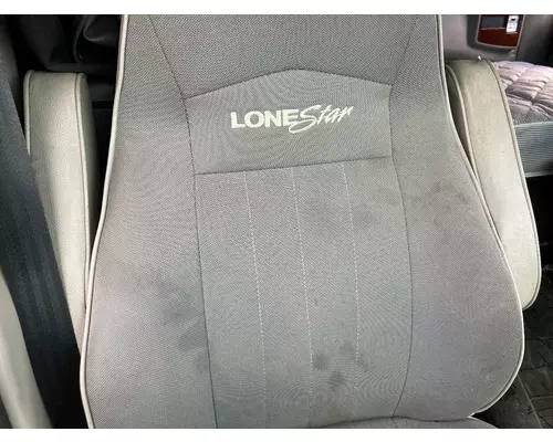 International LONESTAR Seat (non-Suspension)