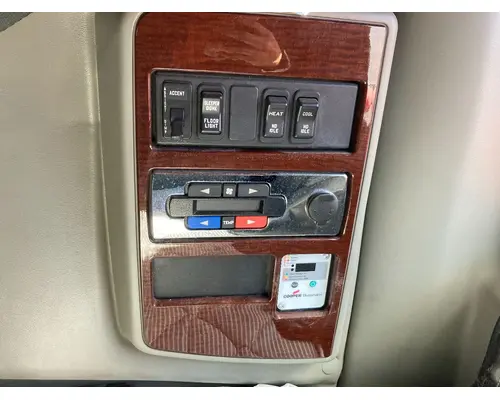International LONESTAR Sleeper Controls