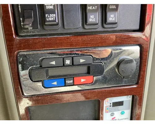 International LONESTAR Sleeper Controls