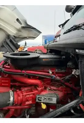 International LT625 Air Cleaner