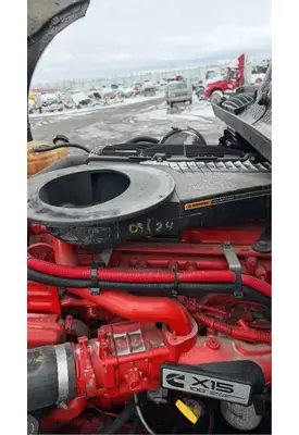 International LT625 Air Cleaner
