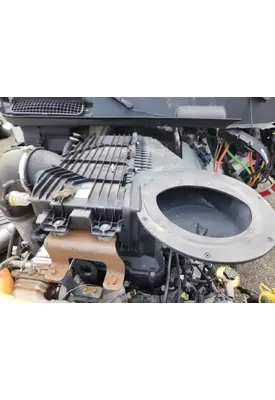 International LT625 Air Cleaner