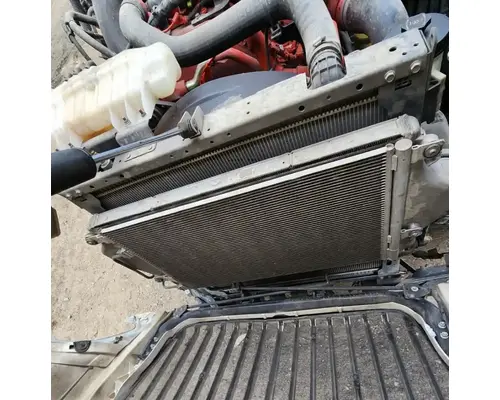 International LT625 Air Conditioner Condenser