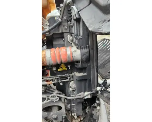 International LT625 Air Conditioner Condenser