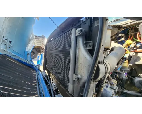 International LT625 Air Conditioner Condenser