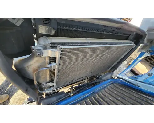 International LT625 Air Conditioner Condenser