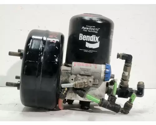 International LT625 Air Drier