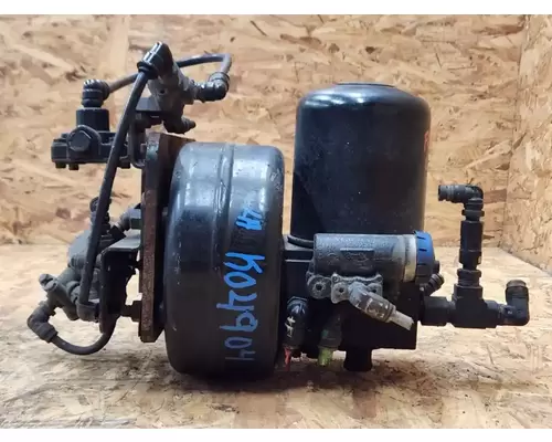 International LT625 Air Drier
