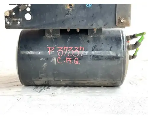 International LT625 Air Tank