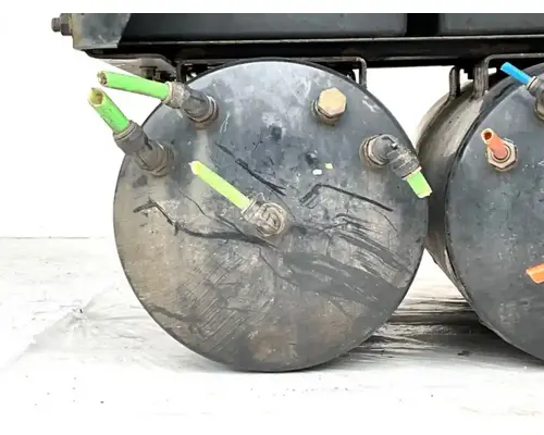 International LT625 Air Tank