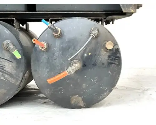 International LT625 Air Tank