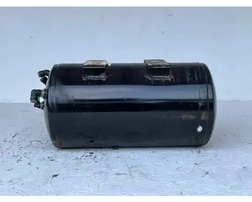 International LT625 Air Tank