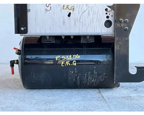 International LT625 Air Tank