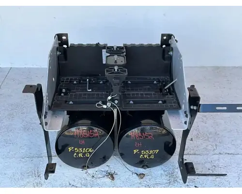 International LT625 Air Tank