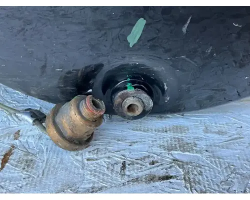International LT625 Air Tank