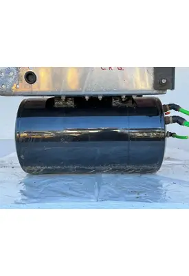 International LT625 Air Tank