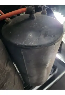International LT625 Air Tank
