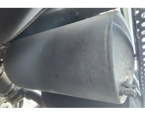 International LT625 Air Tank