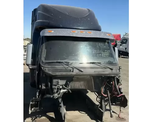 International LT625 Cab