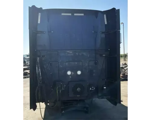 International LT625 Cab