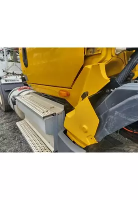 International LT625 Cowl