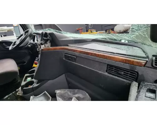 International LT625 Dash Assembly