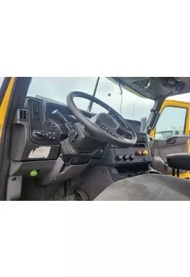 International LT625 Dash Assembly