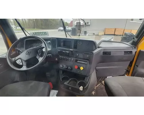 International LT625 Dash Assembly