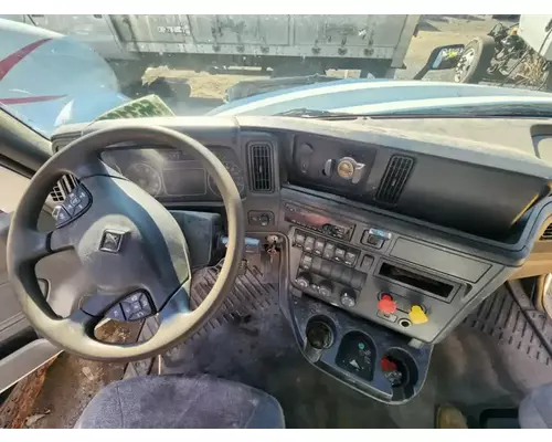International LT625 Dash Assembly