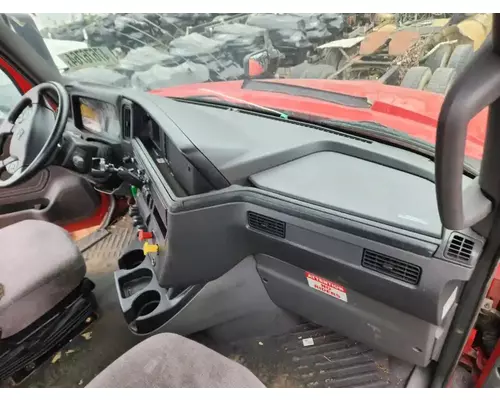 International LT625 Dash Assembly
