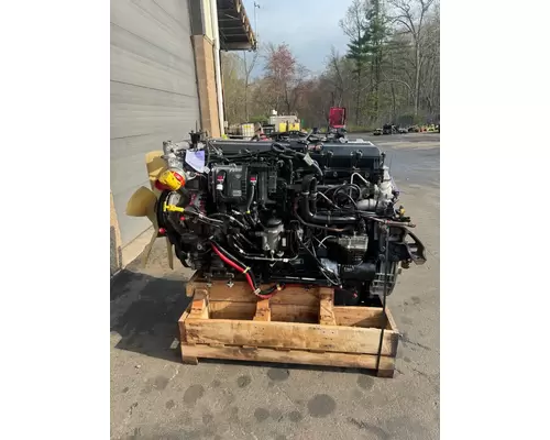 International LT625 Engine Assembly