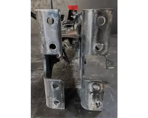 International LT625 Frame