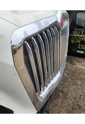 International LT625 Grille