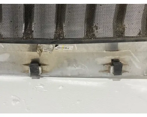 International LT625 Grille