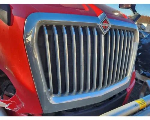 International LT625 Grille