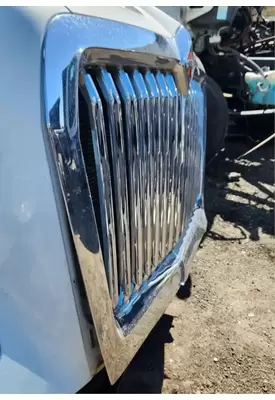 International LT625 Grille