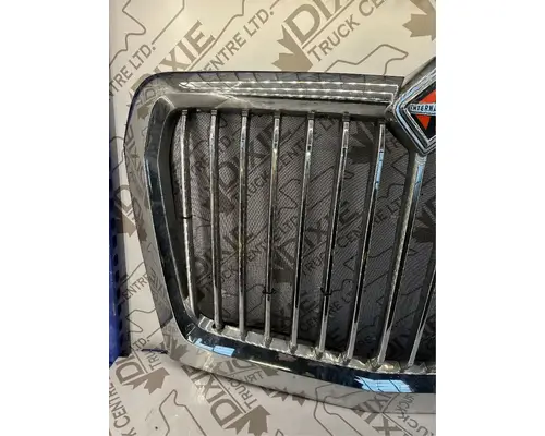 International LT625 Grille