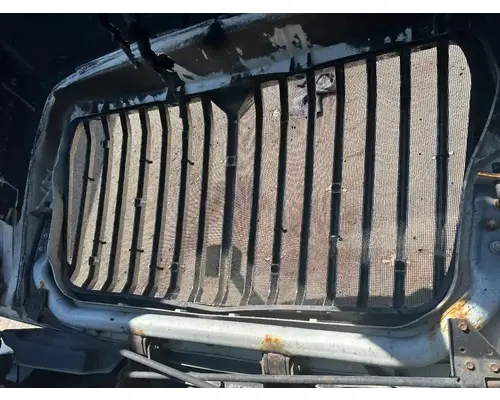 International LT625 Grille