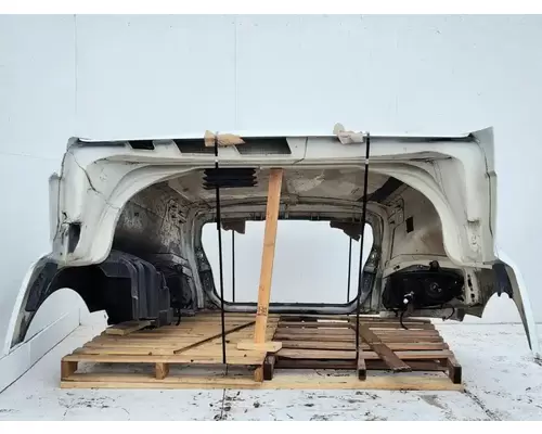 International LT625 Hood