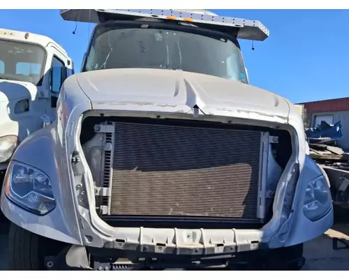 International LT625 Hood