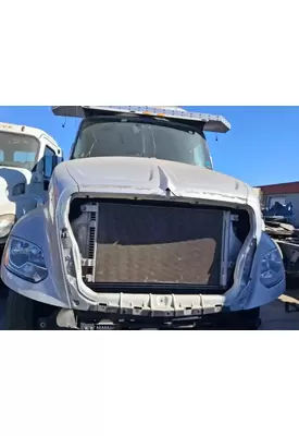 International LT625 Hood