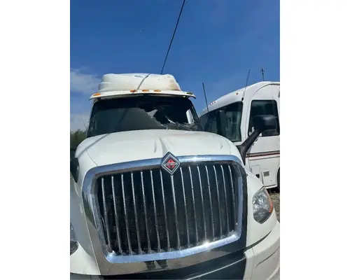 International LT625 Hood