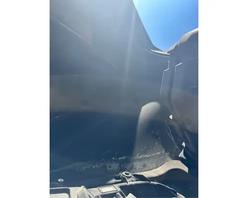 International LT625 Hood