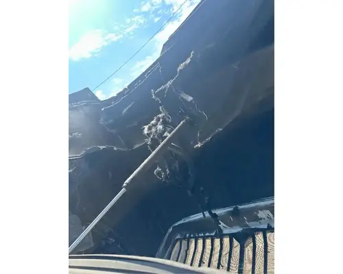 International LT625 Hood