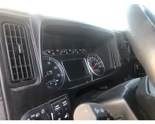 International LT625 Instrument Cluster